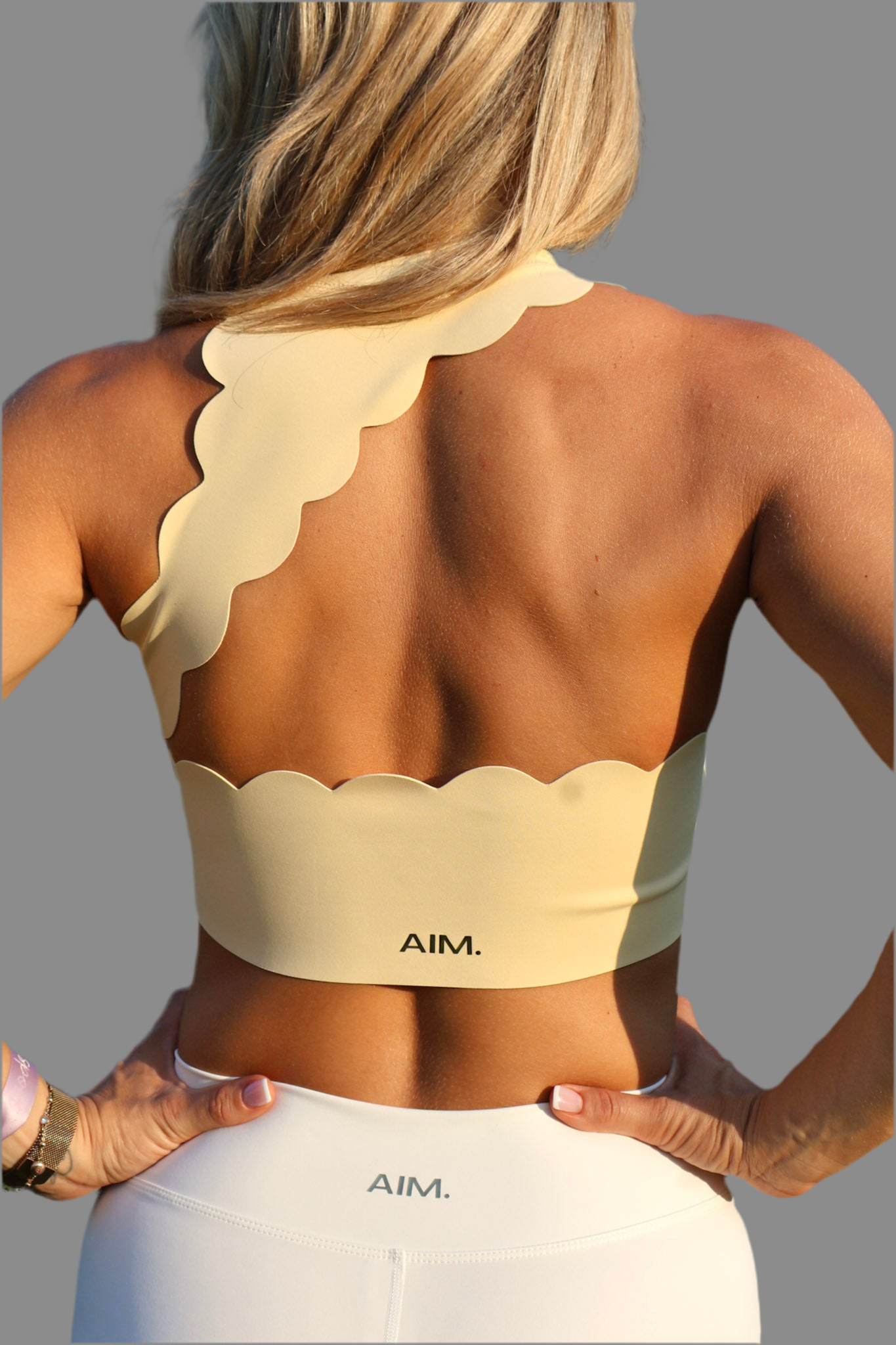 BRASSIÈRE DOS NU ASYMÉTRIQUE — MILANO